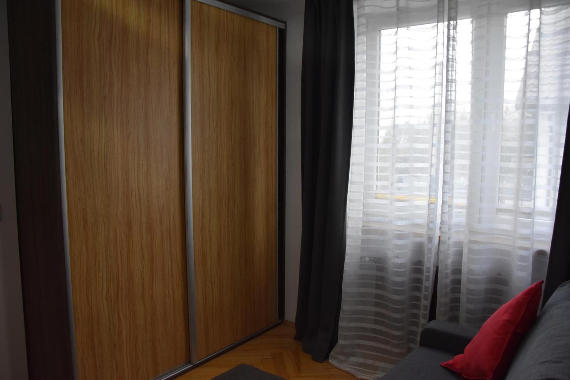 Apartament Night Premium クラクフ エクステリア 写真